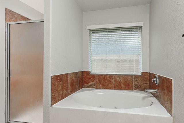 10912 Redbird, Conroe, TX 77385