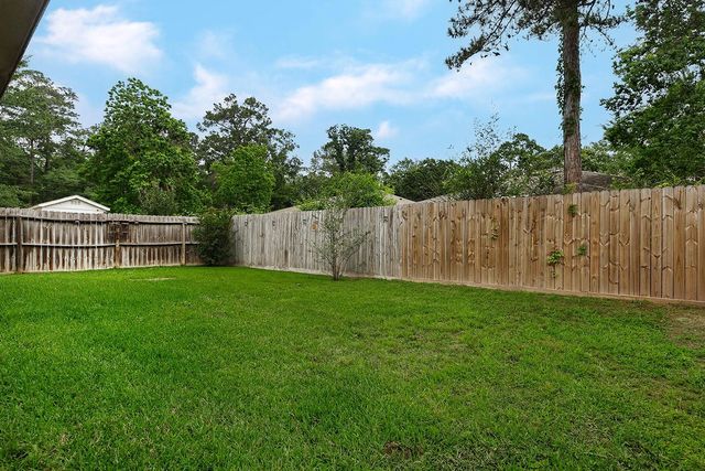10912 Redbird, Conroe, TX 77385