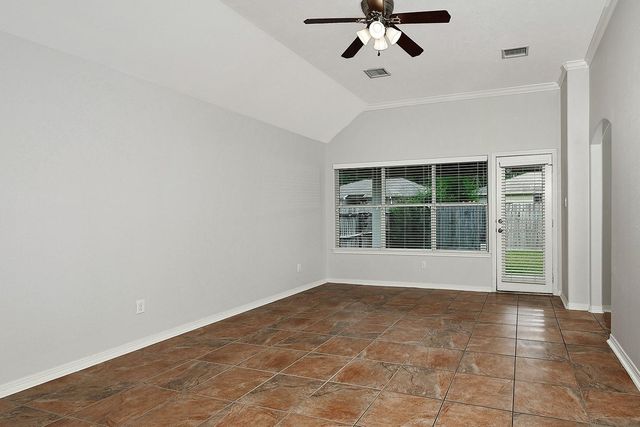 10912 Redbird, Conroe, TX 77385