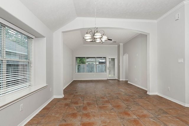 10912 Redbird, Conroe, TX 77385
