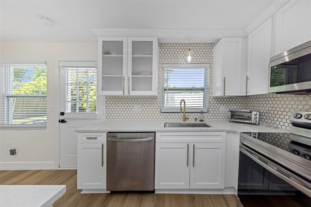 1806 VANCOUVER DRIVE, Clearwater, FL 33756