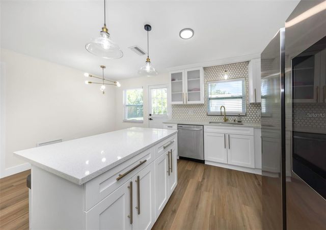 1806 VANCOUVER DRIVE, Clearwater, FL 33756