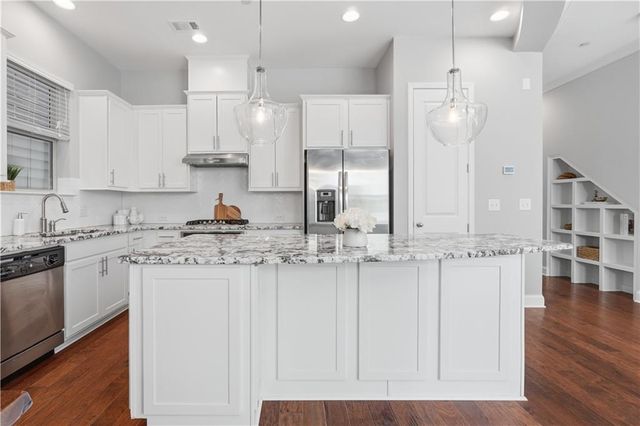 1025 Moorewood Lane SE, Smyrna, GA 30080