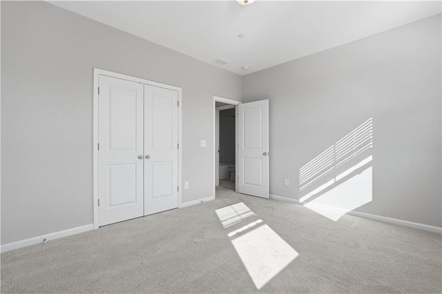 1025 Moorewood Lane SE, Smyrna, GA 30080