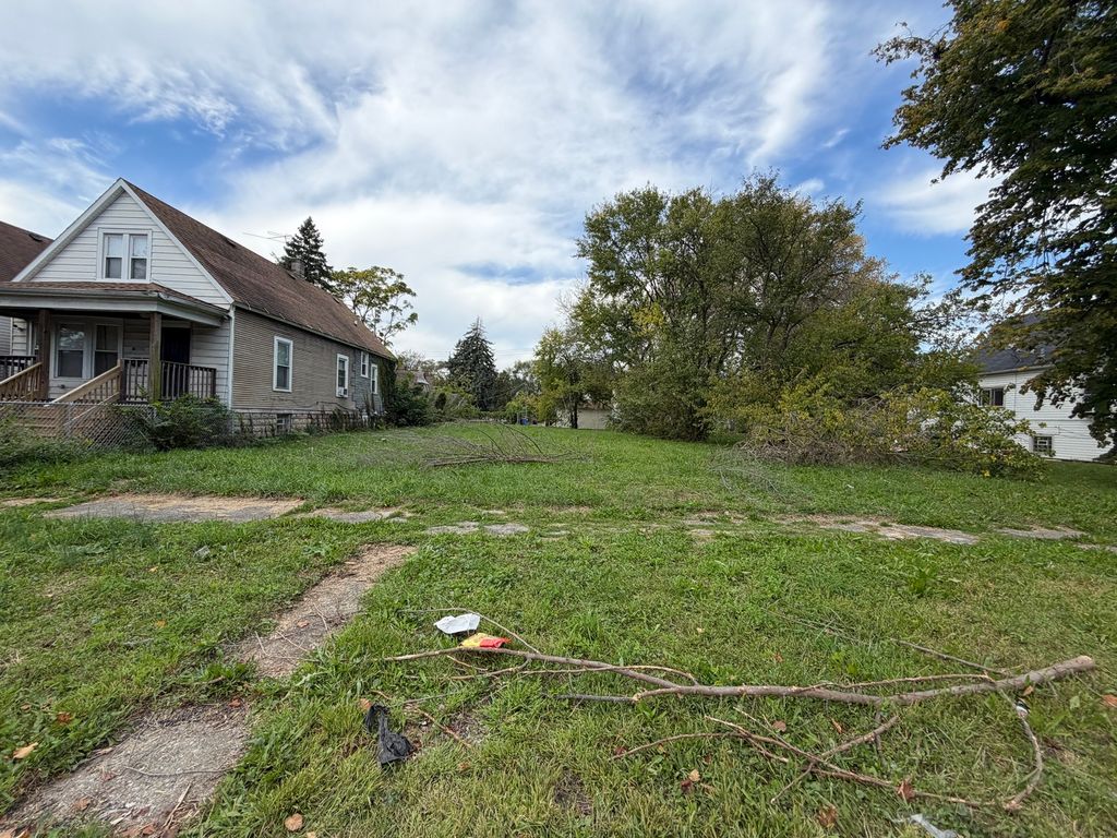 10744 S Perry Avenue, Chicago, IL 60628 — exterior