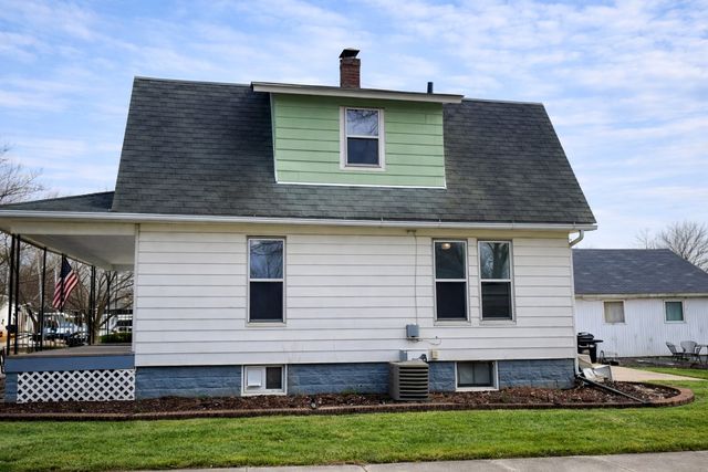 411 W Park Street, Morrison, IL 61270