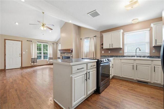 217 E 5th St Court, Linwood, KS 66052