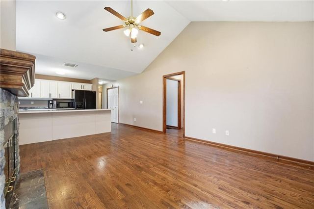 217 E 5th St Court, Linwood, KS 66052