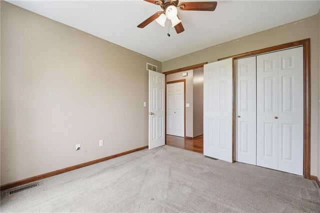 217 E 5th St Court, Linwood, KS 66052
