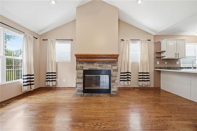 217 E 5th St Court, Linwood, KS 66052
