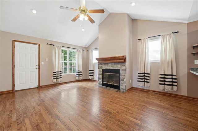 217 E 5th St Court, Linwood, KS 66052