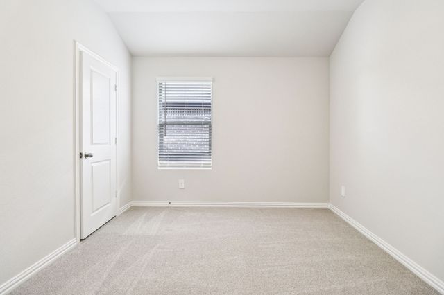 833 Sunflower Road, Lavon, TX 75166