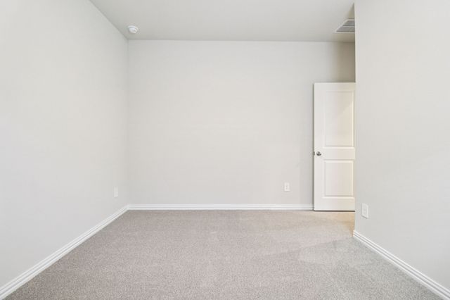 833 Sunflower Road, Lavon, TX 75166