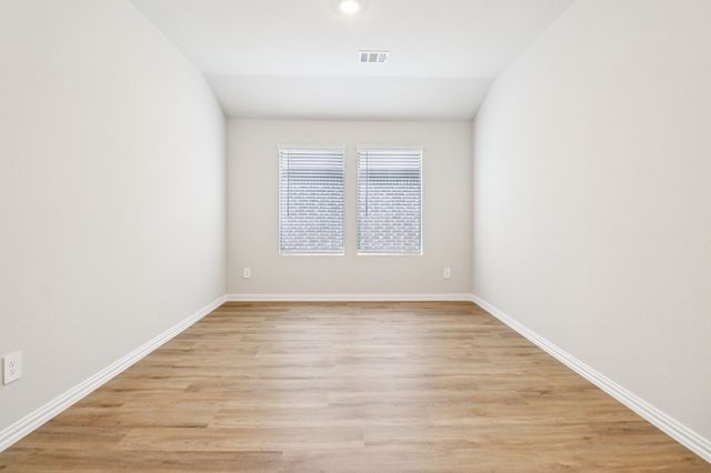 833 Sunflower Road, Lavon, TX 75166