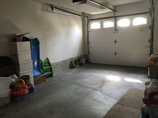 875 Old Plainville Rd E, New Bedford, MA 02745