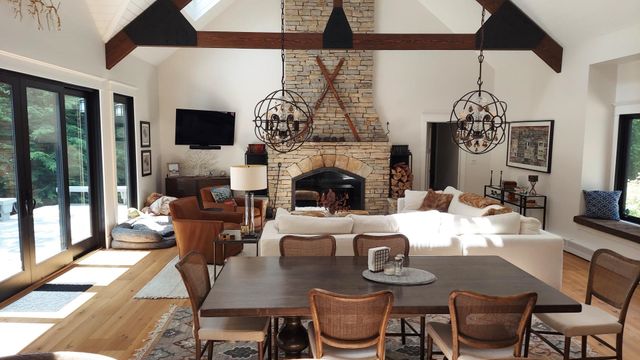 111 Hughes Lane, Jamaica, VT 05343