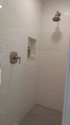 111 Hughes Lane, Jamaica, VT 05343