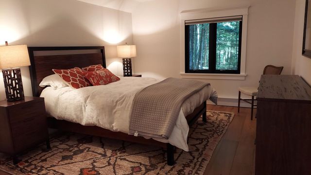 111 Hughes Lane, Jamaica, VT 05343