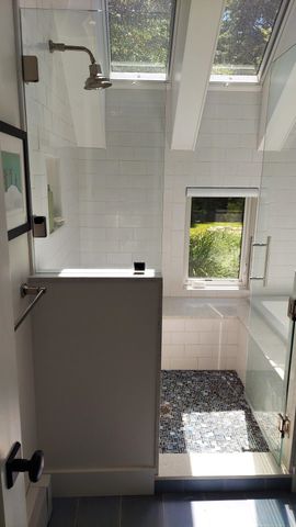 111 Hughes Lane, Jamaica, VT 05343