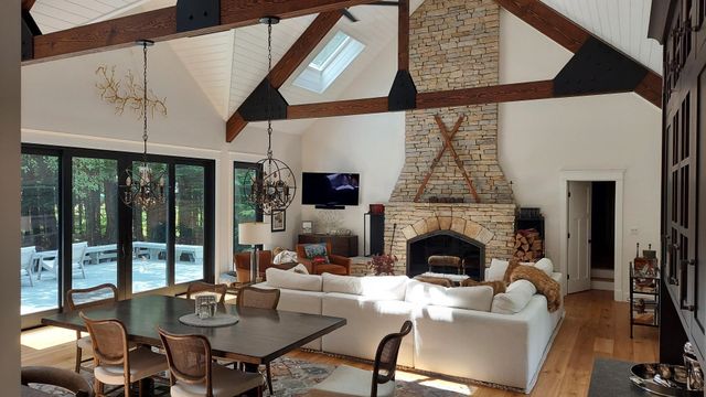 111 Hughes Lane, Jamaica, VT 05343