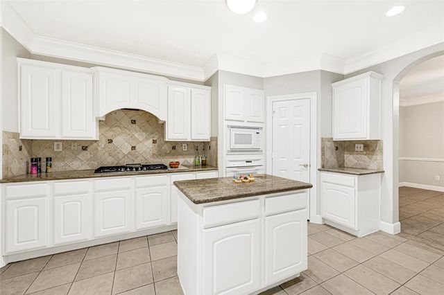 8619 Arranmore Lane, Houston, TX 77095