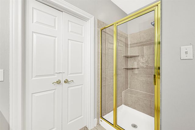 8619 Arranmore Lane, Houston, TX 77095