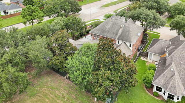 8619 Arranmore Lane, Houston, TX 77095