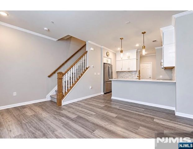 78 Leahy Drive 4909, Wood Ridge, NJ 07075