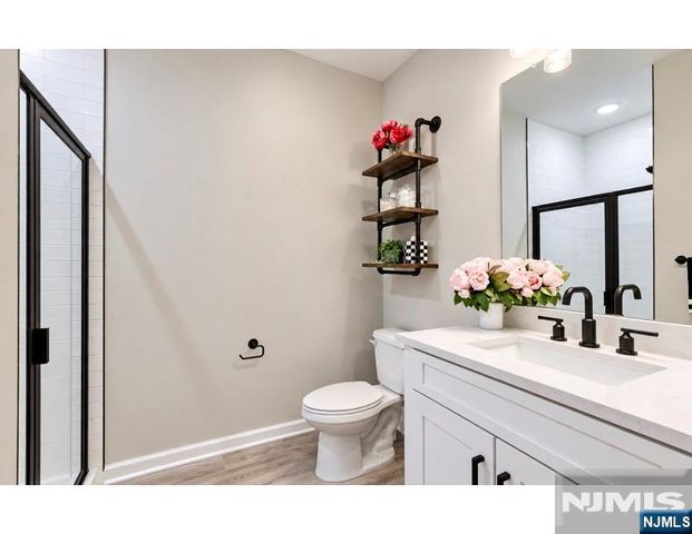 78 Leahy Drive 4909, Wood Ridge, NJ 07075