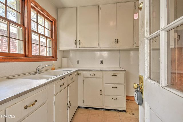 1154 Catawba Street, Kingsport, TN 37660