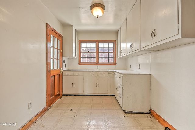 1154 Catawba Street, Kingsport, TN 37660