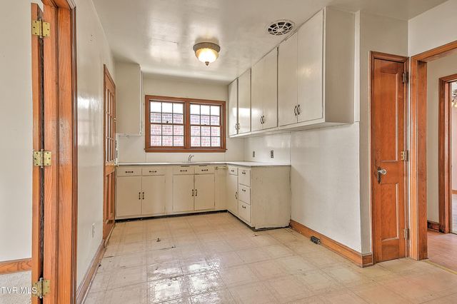 1154 Catawba Street, Kingsport, TN 37660