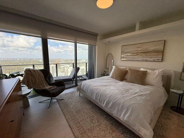 1000 Brickell Plaza 4506, Miami, FL 33131