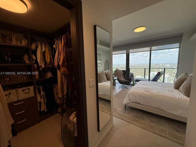 1000 Brickell Plaza 4506, Miami, FL 33131