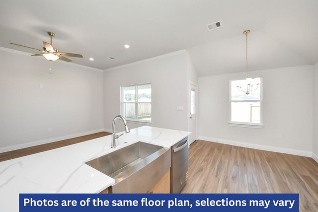 12055 Curlin Drive, Montgomery, TX 77318