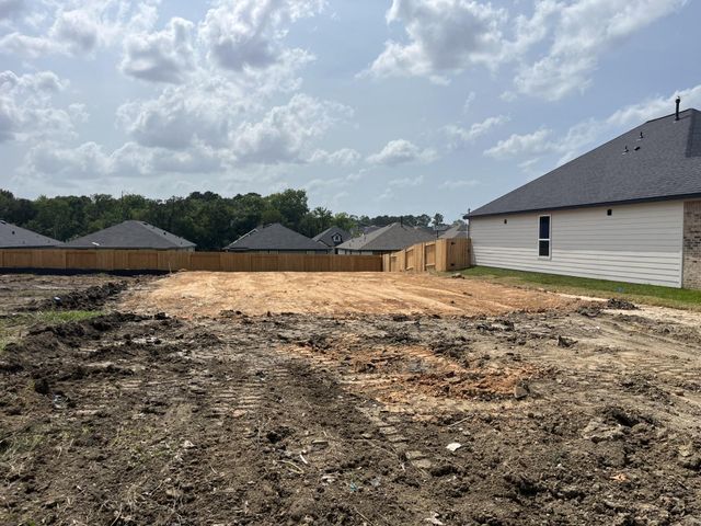 12055 Curlin Drive, Montgomery, TX 77318