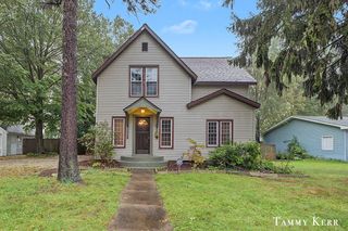 826 Phoenix Street, South Haven City, MI 49090