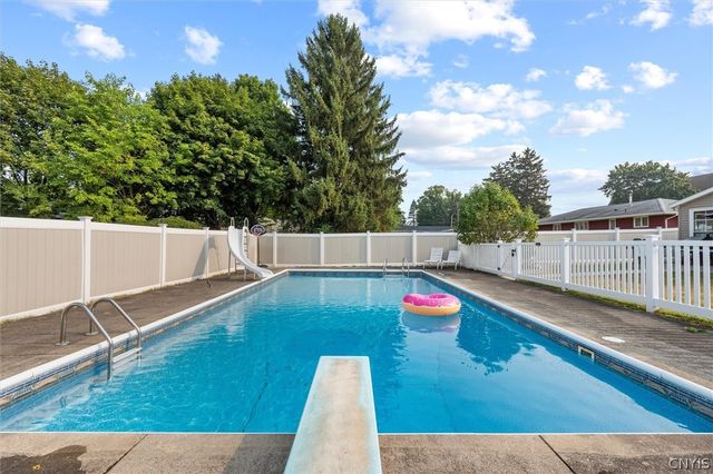 106 Dolores South, Salina, NY 13212