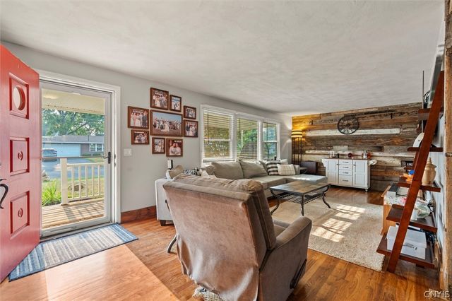 106 Dolores South, Salina, NY 13212