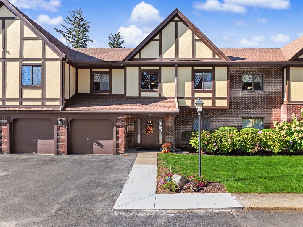 29 Rainbow Pond Dr. B1, Walpole, MA 02081