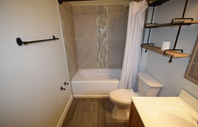 241 PINE SHADOW LANE, Auburndale, FL 33823