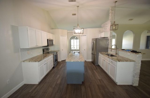 241 PINE SHADOW LANE, Auburndale, FL 33823