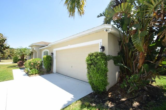 241 PINE SHADOW LANE, Auburndale, FL 33823