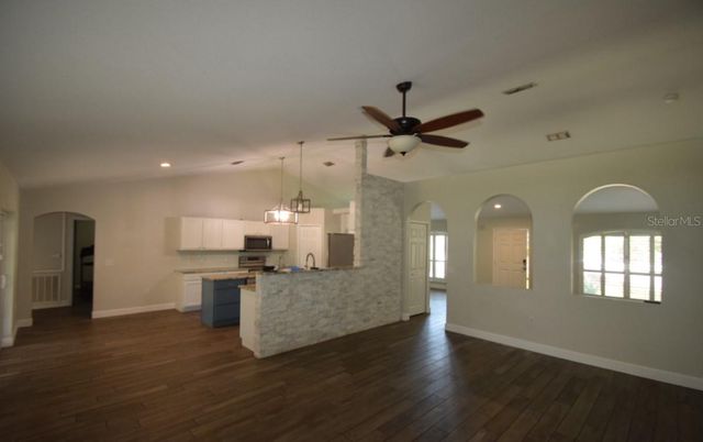 241 PINE SHADOW LANE, Auburndale, FL 33823