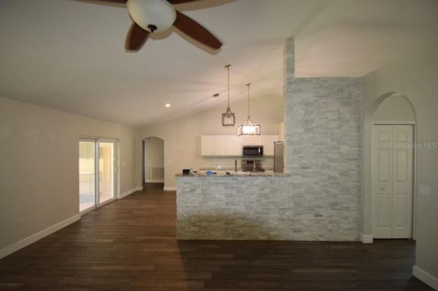 241 PINE SHADOW LANE, Auburndale, FL 33823