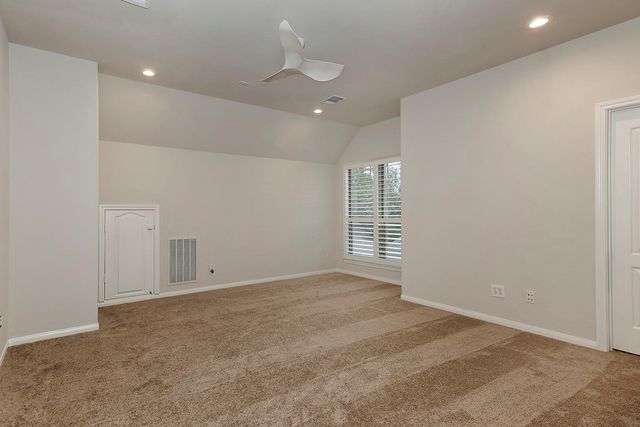 22 Mill Point Place, The Woodlands, TX 77380