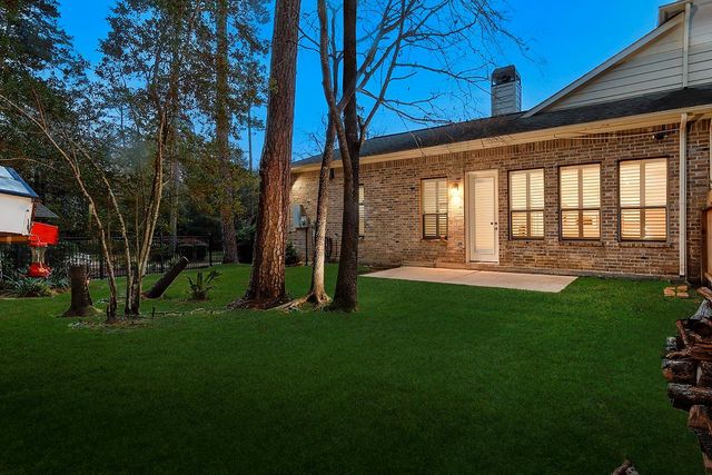 22 Mill Point Place, The Woodlands, TX 77380