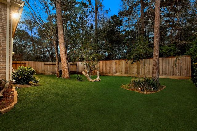 22 Mill Point Place, The Woodlands, TX 77380