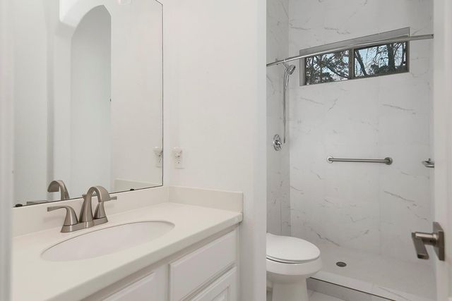 22 Mill Point Place, The Woodlands, TX 77380