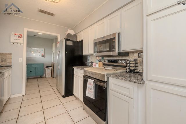 9000 SEYMOUR HIGHWAY, Wichita Falls, TX 76310